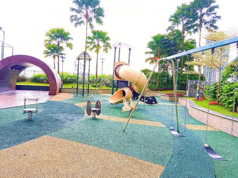 Country Garden, Sea View 3br 8pax, 7 Min Ciq, Hint Johor Bahru