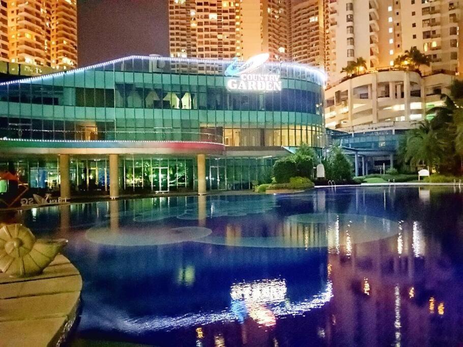 Country Garden, Sea View 3br 8pax, 7 Min Ciq, Hint Apartemen Johor Bahru