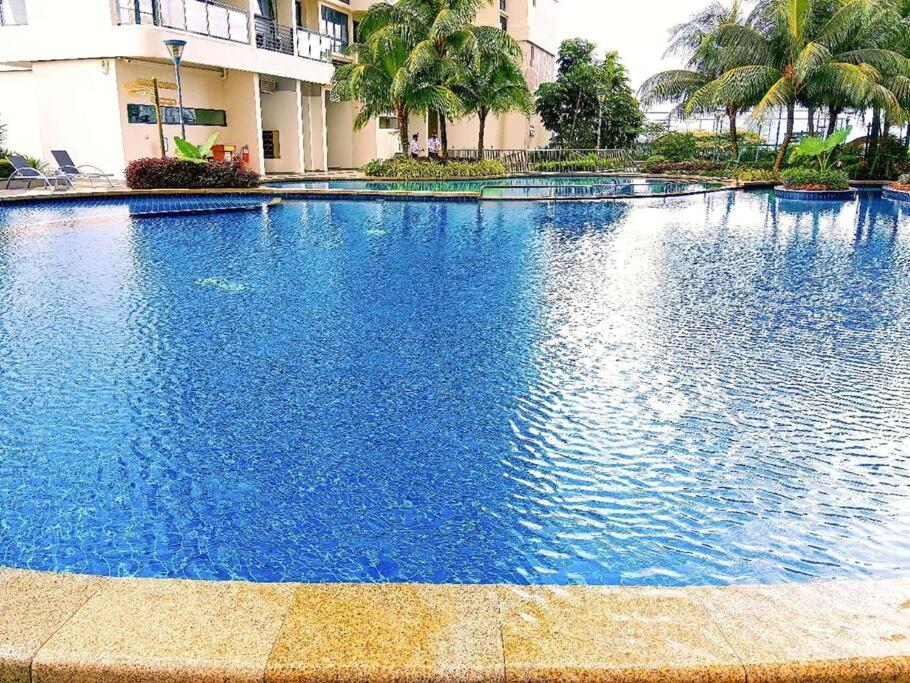 Country Garden, Sea View 3br 8pax, 7 Min Ciq, Hint Apartment *
